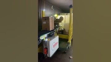 Automated conveyor system for loading & unloading heavy cargoes #machine#automatic#conveyor