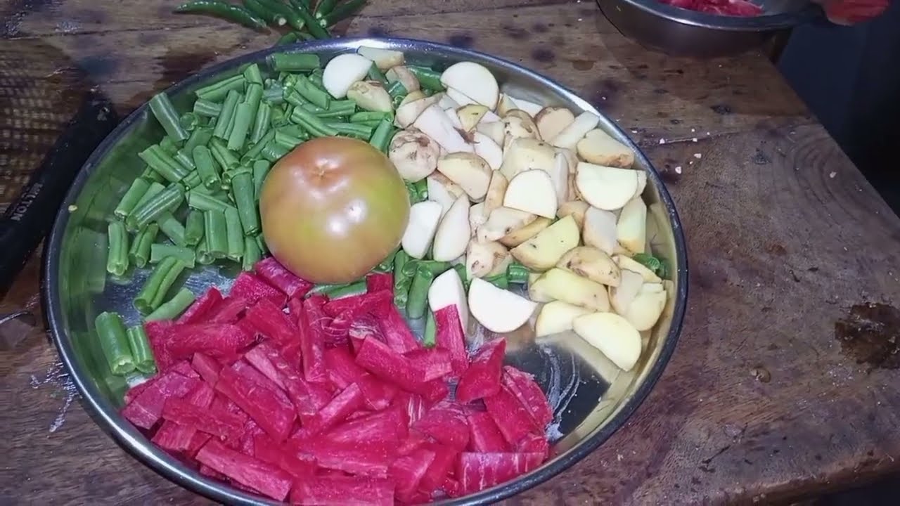 Binas gajar aalu ki mix sabji banane ka tarika. बिनस आलु गाजर की सब्जी कैसे बनाये।