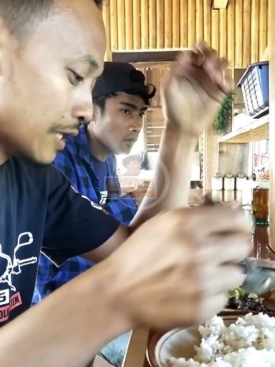 Dikira cupu padahal suhu. Bos Batu Bara Makan Siang dengan Tusukan
