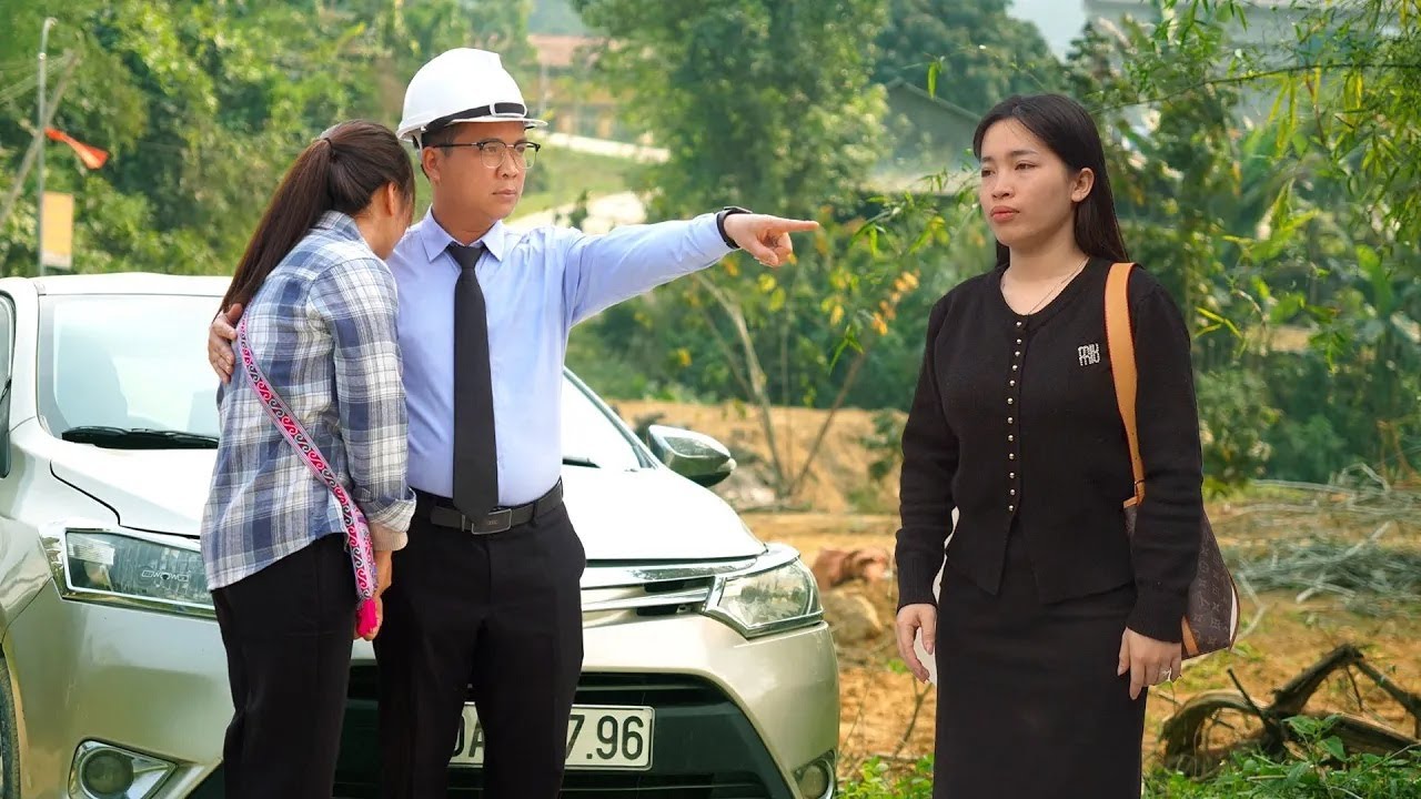 CEO Long is Angry with his new Secretary. Did CEO Long's Secretary have a Fight with Anna?