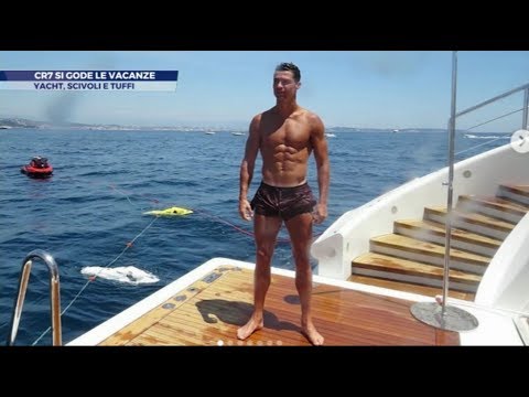 Video: Dimentica i jet privati e gli yacht di lusso: acquista questo $ 83 milioni di Skyacht!