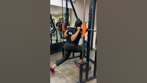 Afundo c/ Flexão de quadril Smith