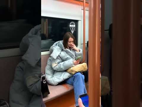 I was shocked from her reaction 😳😳😳#airdrop #bestpranks  #mrbeast #metro #publicprank #fyp