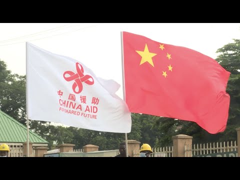 New China TV Travel TV Commercial GLOBALink China-aided solar-powered traffic lights help manage traffic in Nigeria's capital