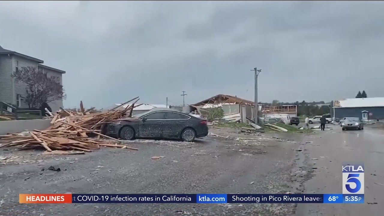 Michigan tornado kills 2