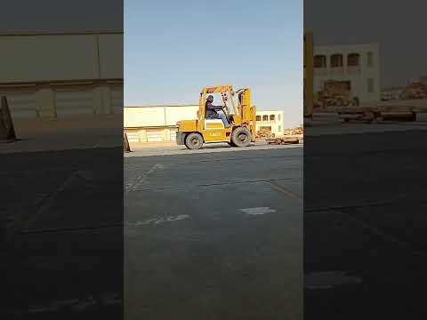 تدريب الونش الشوكه في مركز معدات العاشر من رمضان