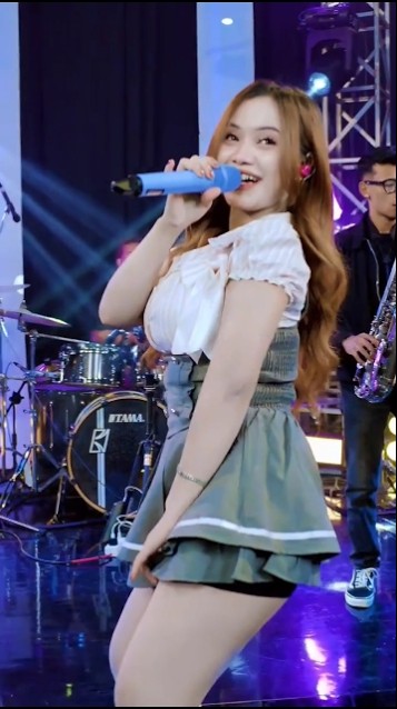 Nan Ko Paham Ajeng Febria #ajengfebria #nankopaham #trendingshorts #shortvideo #dangdut
