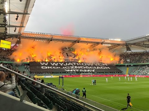 Oprawa kibiców Legii na meczu ze Śląskiem