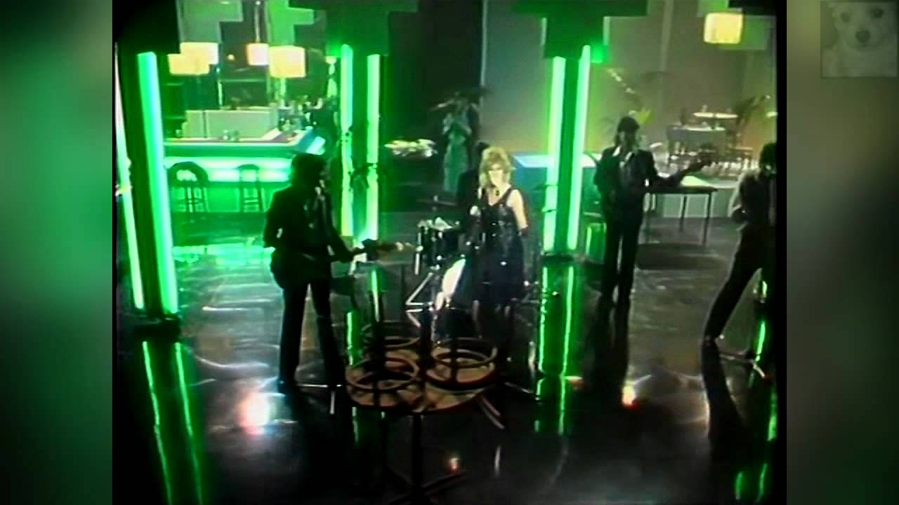 wendy-the-rockets-play-the-game-youtube