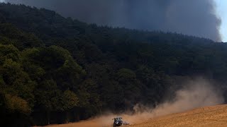 En France, vers un début d'accalmie des incendies avec la fin de la canicule • FRANCE 24