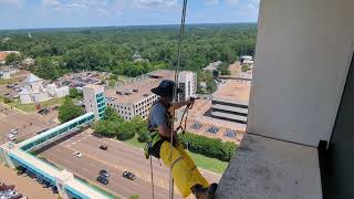 Soft Washing a Building Exterior Cleaning in Jackson, Mississippi screenshot 1