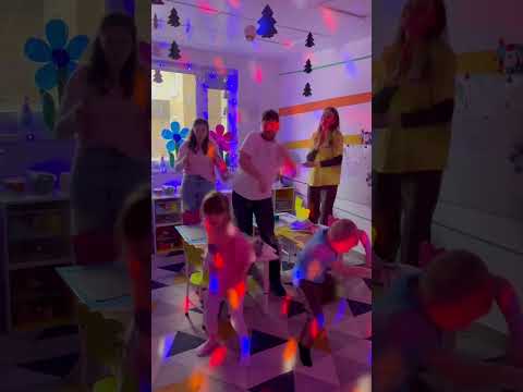 Когда с детьми на одной волне 🌊 В этом и есть МЫ #умнейка #2025 #юмор #праздник #детство