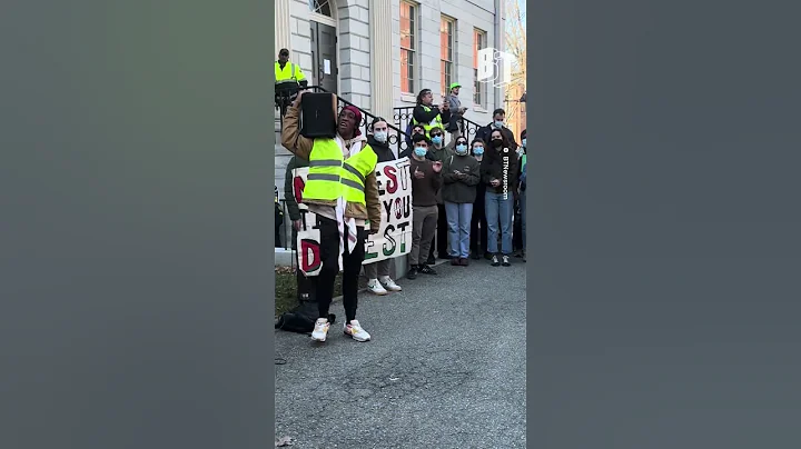 NOW: Hundreds at Harvard University rally against genocide in Gaza and the detainment of students.