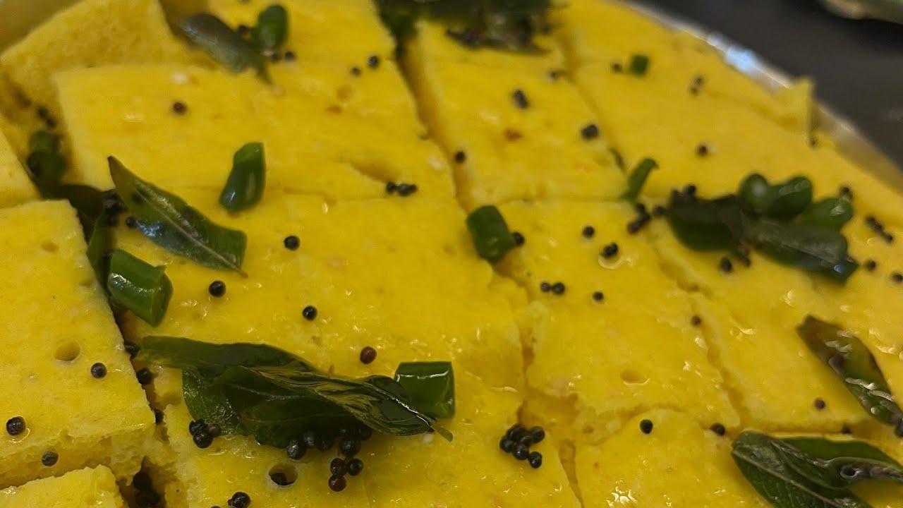 मऊ आणि जाळीदार खमण ढोकळा 😋♥️