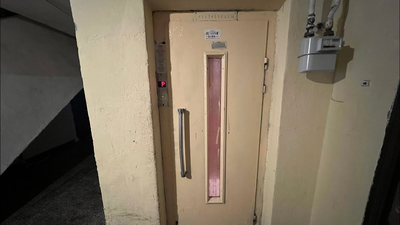 Old Modernised IFMA Traction Elevator@Bulevardul Dacia Bl.B2 Sc.A, Hunedoara, Romania