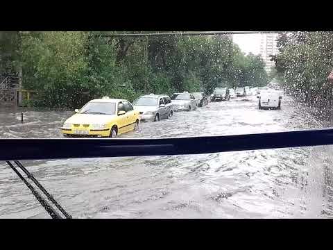 Bakı Nərimanov rayonu yağış yağanda