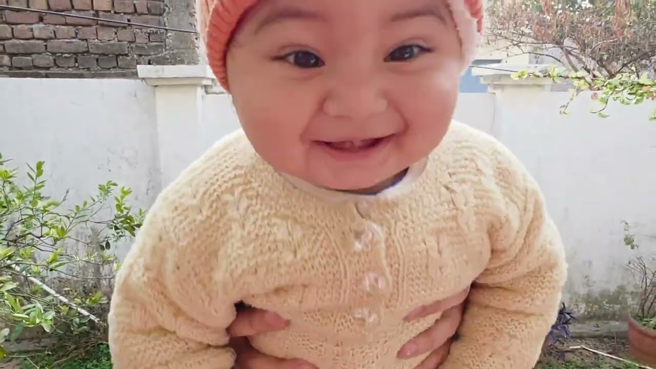 POV: When Snow becomes the main character of the vlog 😎❄️