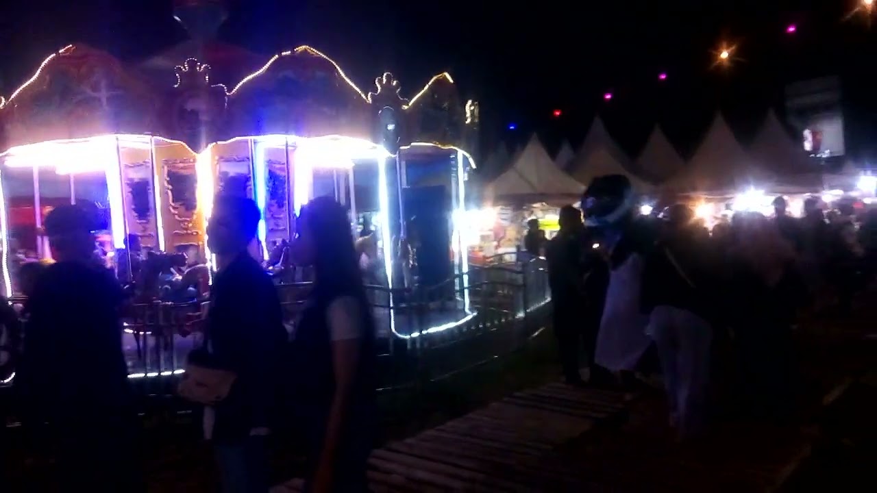 Pasar malam Di lapangan sakura kota batu desa kota batu kecamtan Ciomas kabupaten Bogor 