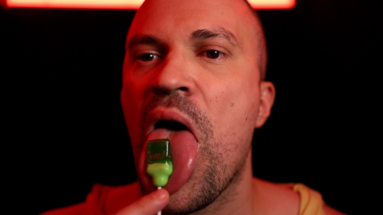 ASMR | Comendo pirulito sons de boca 🍭 Asmr Portugues!