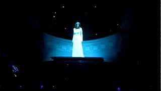 Laura Pausini - Invece No (Arena Verona 2012)