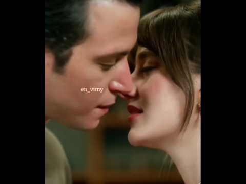 من نظراته ياترى يحبها هي ولا سنيحة          