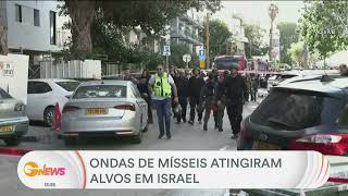 Ondas de mísseis atingiram alvos em Israel
