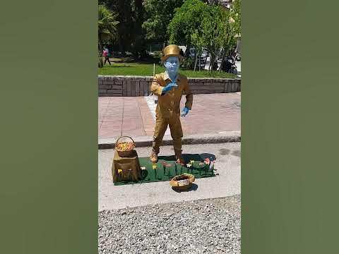 Като статоя!!!🗽🗿 - YouTube