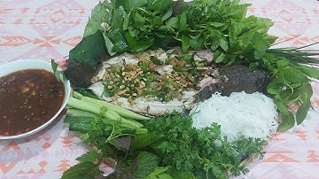 Cá lóc nướng mở hành ,chấm nước sốt me . Ngon lắm đấy nhé