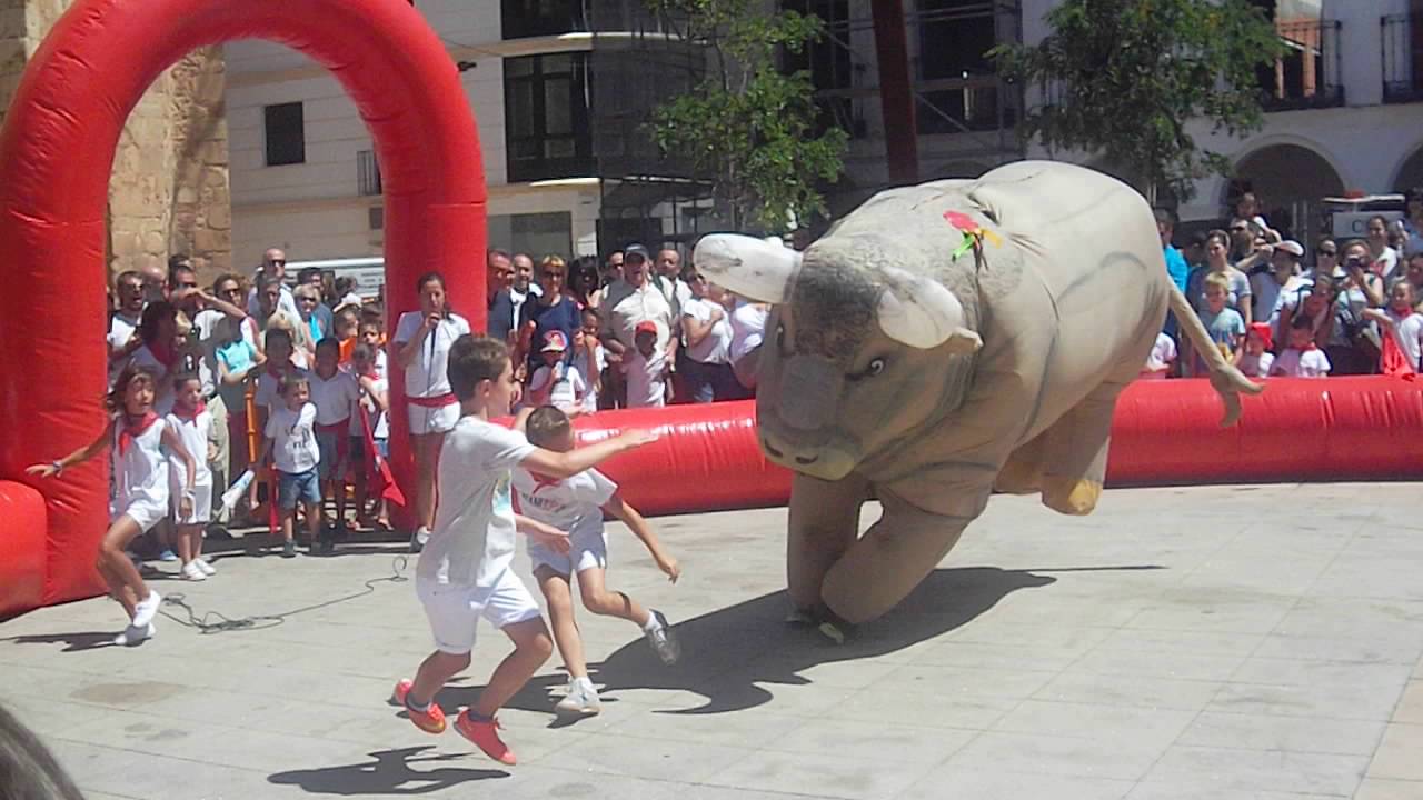 Recortes de niños a toros en feria 2016 Manzanares