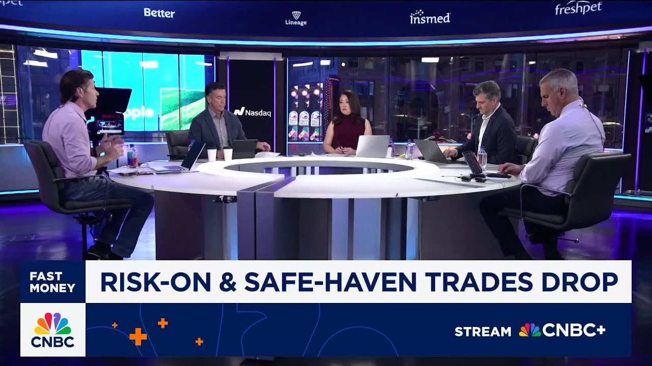 'Fast Money' traders talk navigating mixed messages coming out of the ...