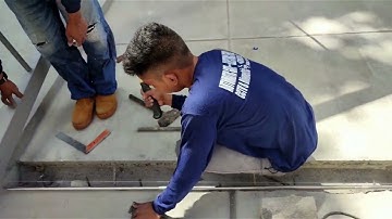 Automatic folding gate installation