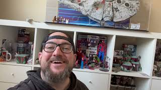 Midbits: Kory Unboxes and Assembles the Wicked Brick Display Case for 75192