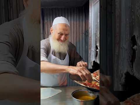 عم شعبان من شيف بيتزا في ايطاليا لصانع فطاير في حواري الشرابية مساكن ناصر امام خلف مكتب العمل