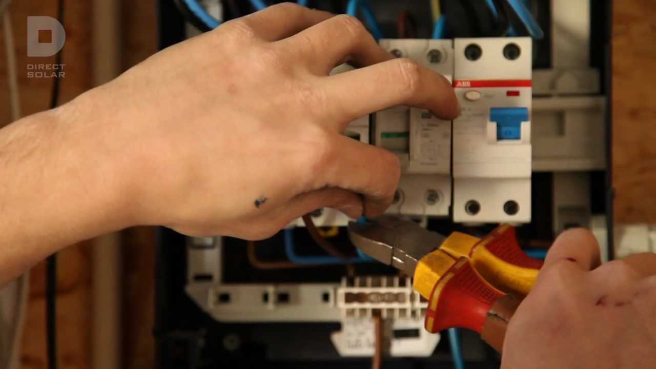 Instructievideo: Aansluiten Zonne-Energiesysteem Op De Meterkast (Vrije  Groep In Huidige Meterkast) - Youtube