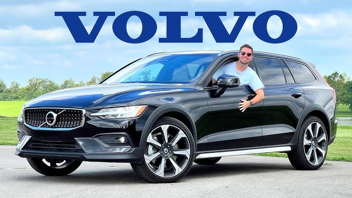 2023 Volvo V60 Cross Country