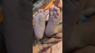 Cutenewborn Feet