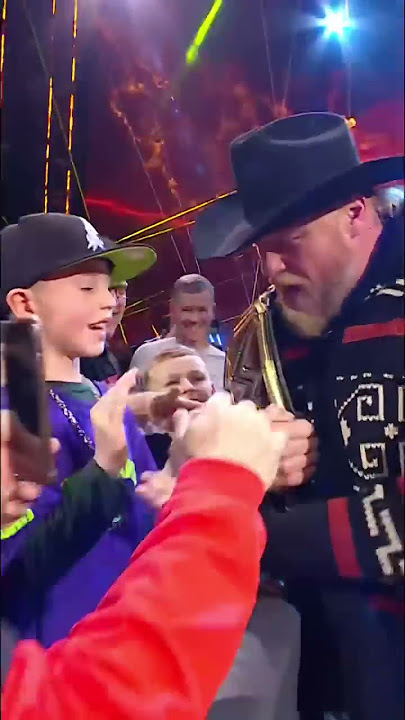 Brock Lesnar high fives a young fan #Short
