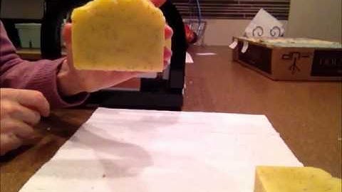 Lemon Poppyseed Soap cutting