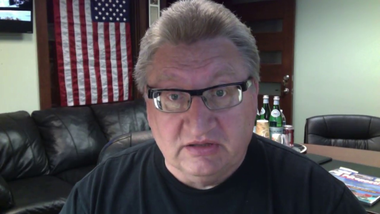 США. На то и щука в море, чтобы карась не дремал. - YouTube