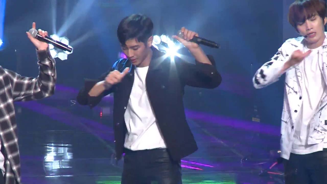 [Fancam] MADTOWN : Jota - Get Out, A.M.N Showcase @ DMC Festival 2016のサムネイル