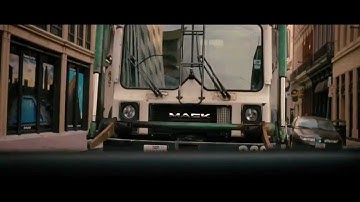 The Mechanic  Official Trailer