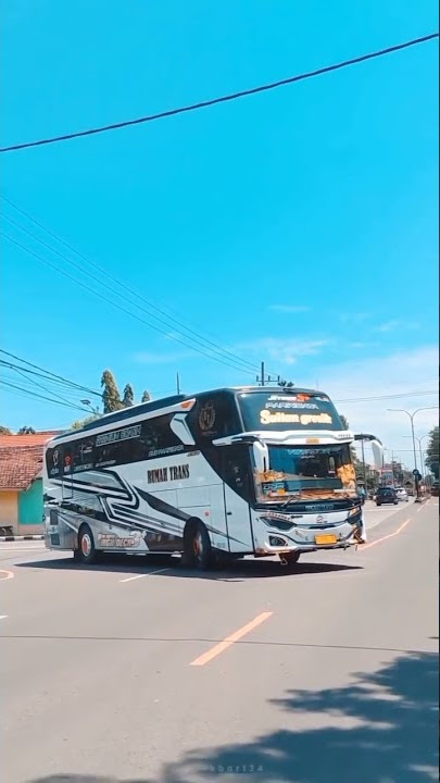 Story'wa Bus Pariwisata Rumah Trans SULTAN GERSIK