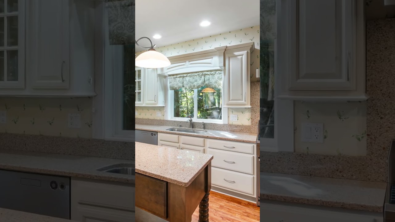 Nestled in the Similk Beach community