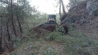 #bulldozer ile orman yolu yapımı #dozer #keşfet #heavyequipment #global #caterpillar #cat #work #jcb