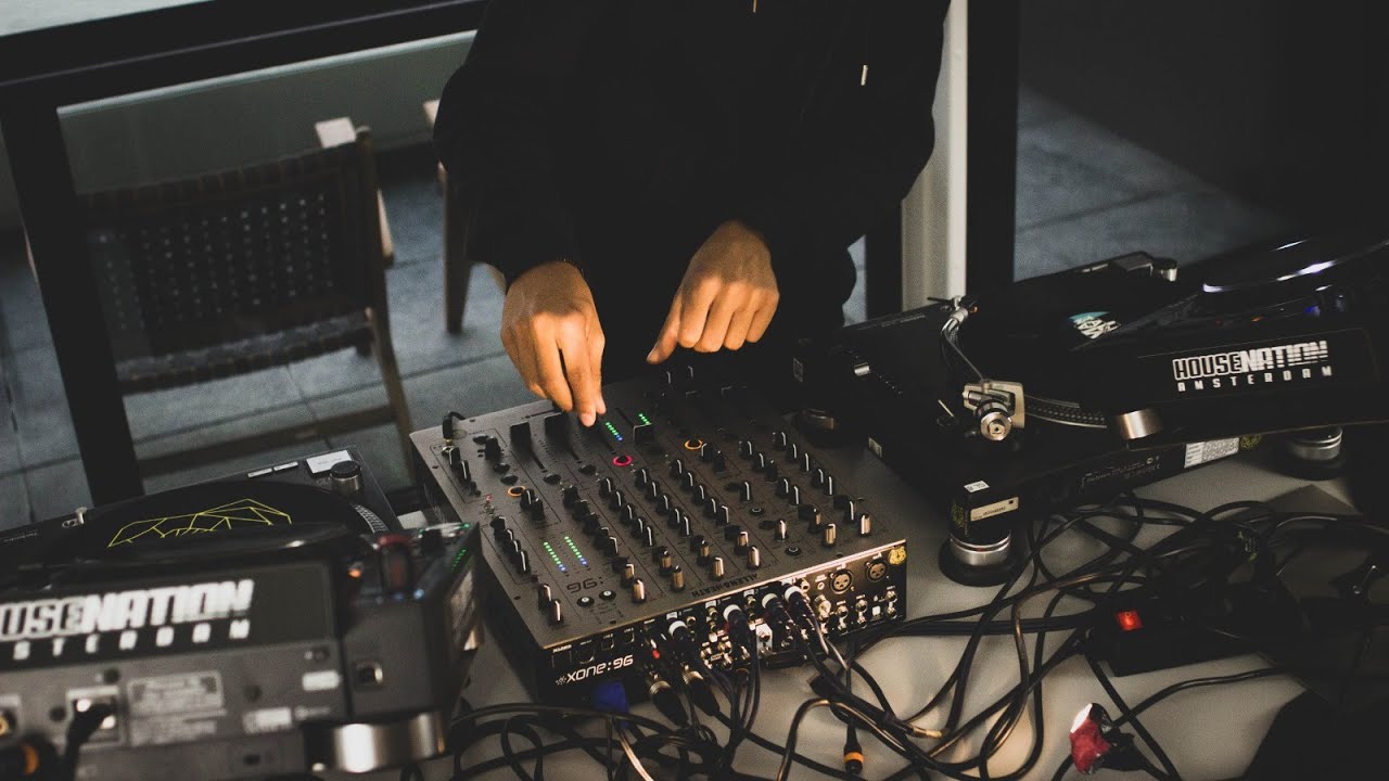 Artmann x Housenation @ Pontsteiger