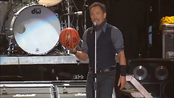 Bruce Springsteen & The E-Street Band - Jump (Full song - Pro Shot)