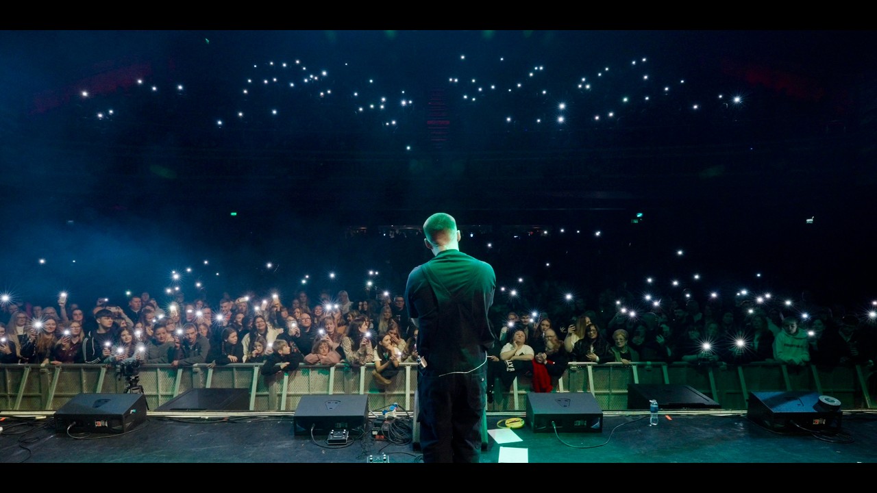 roman - tour diaries: episode 2 (Billy Reekie UK Tour)