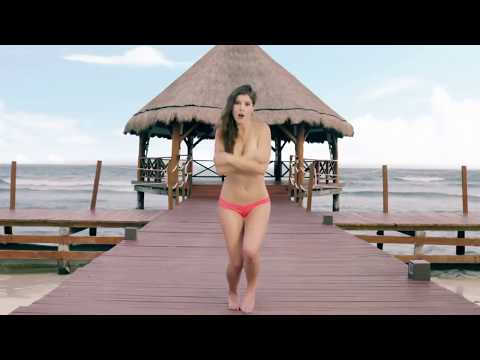 فيديو: نشرت تاتيانا نافكا صورة شاطئية بملابس السباحة