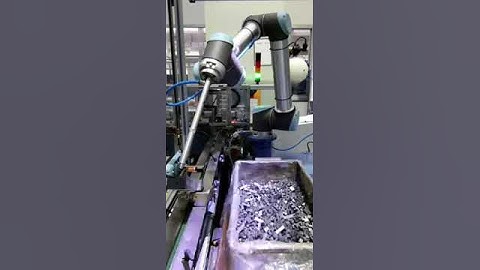 Bin Picking Steel Parts Using #AI | AccuPick + UR10 Robot