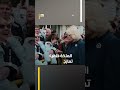الملكة كاميلا تمازح الجمهور لدي حفيدي لويس يصعب السيطرة عليه بريطانيا اخبار المشهد 